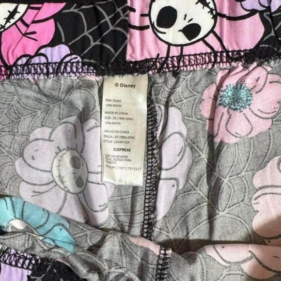 Nightmare Before Christmas True Love tank top and shorts pajama set Size XXL - Picture 3 of 4